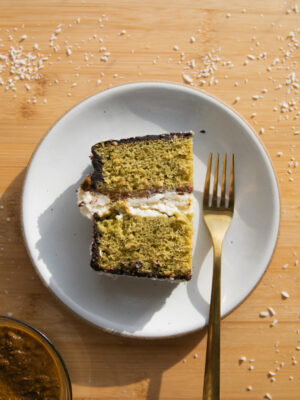 Pistachio Matcha Lamington Cake